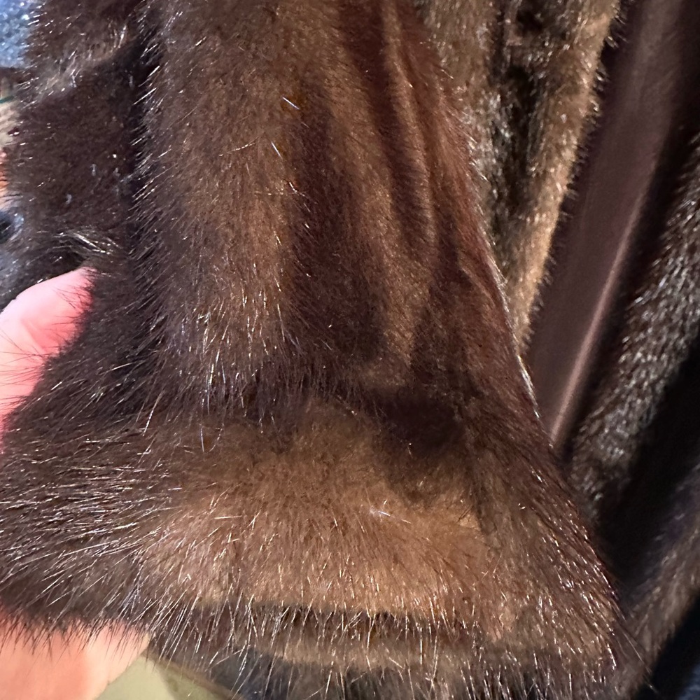 Luxurious Brown Fur Coat. Mink Stored Ever Year. Custom Made Full Length